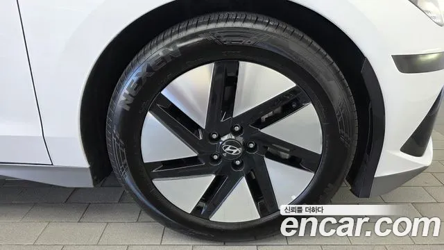 Hyundai Ioniq 6 — Фото автомобиля 21