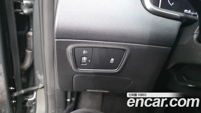 Hyundai Tucson Tucson (NX4) Дизель 2.0 2WD — Фото автомобиля 19