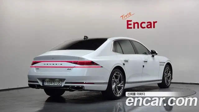Genesis G90 Бензин 3.5 турбо AWD — Фото автомобиля 2