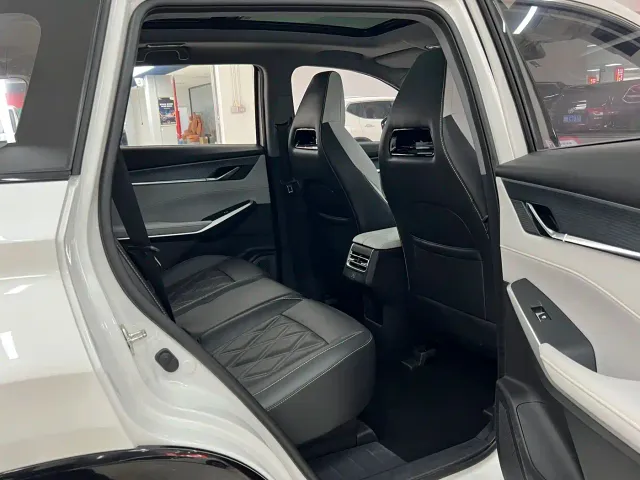 Changan CS75 Plus — Фото автомобиля 14