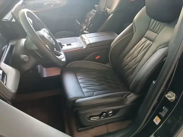 GAC Trumpchi GS8 — Фото автомобиля 14