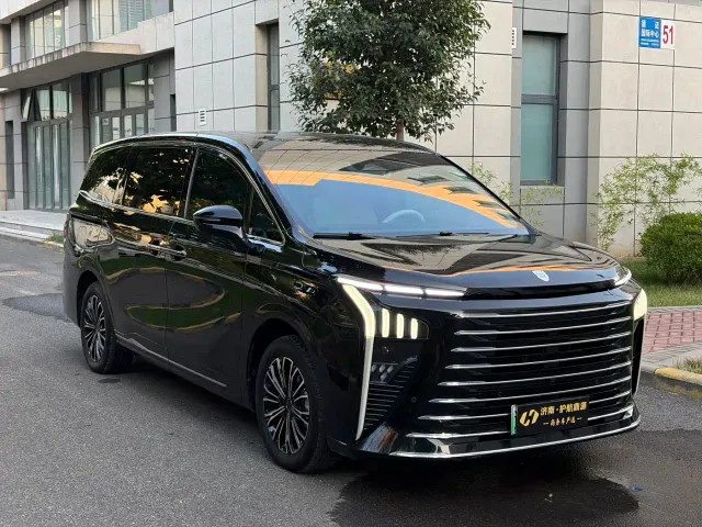 Forthing Xinghai V9 — Фото автомобиля 3