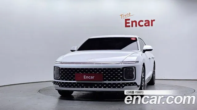 Hyundai Grandeur Grandeur (GN7) 2.5 Бензин 2WD — Фото автомобиля 3
