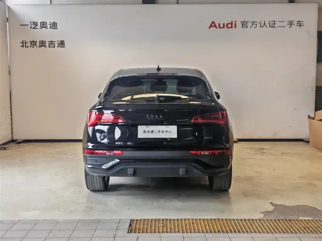 Audi Q5L Sportback — Фото автомобиля 23