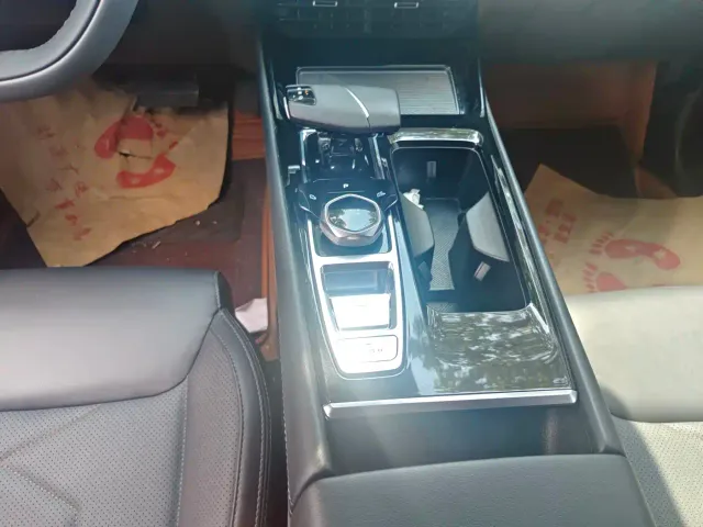 Changan Raeton Plus — Фото автомобиля 7