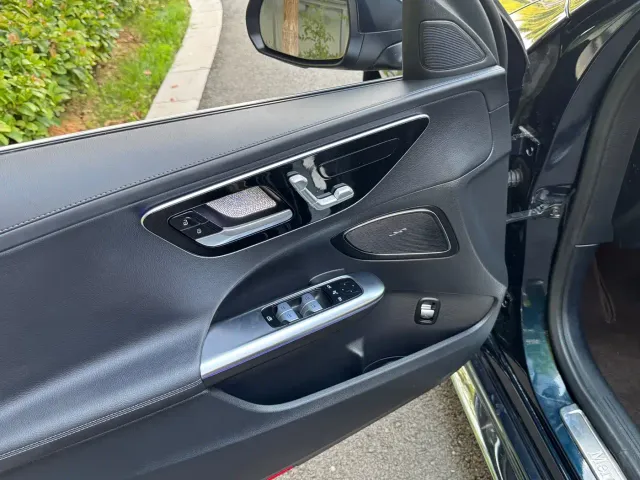 Mercedes-Benz C-Class — Фото автомобиля 29