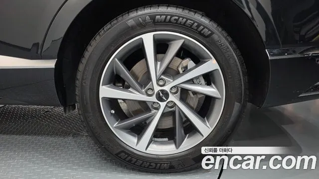 Genesis GV80 2.5T Бензин AWD — Фото автомобиля 7