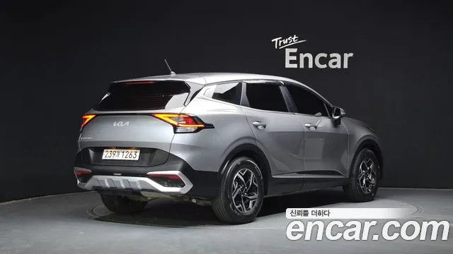 Kia Sportage Sportage 5-е поколение Дизель 2.0 2WD — Фото автомобиля 2
