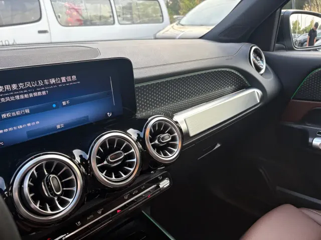 Mercedes-Benz GLB-Class — Фото автомобиля 8