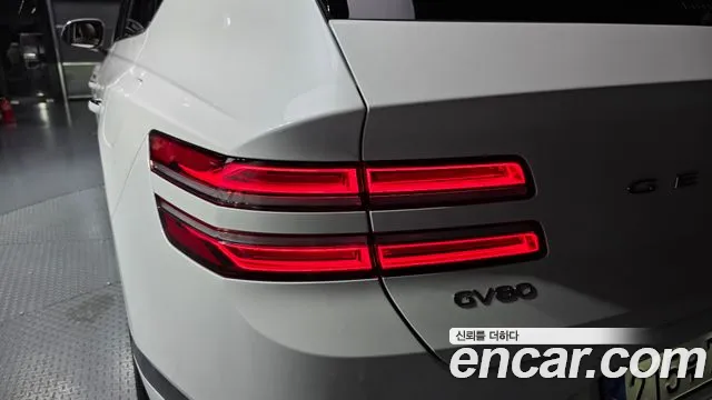 Genesis GV80 2.5T Бензин 2WD — Фото автомобиля 21