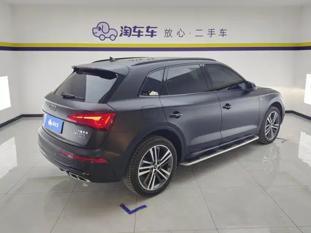 Audi Q5L — Фото автомобиля 3