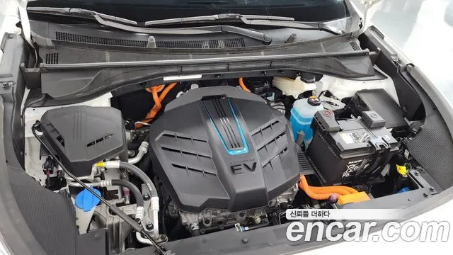 Kia Niro — Фото автомобиля 9