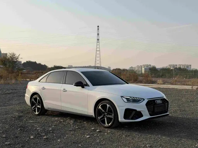 Audi A4L — Фото автомобиля 3