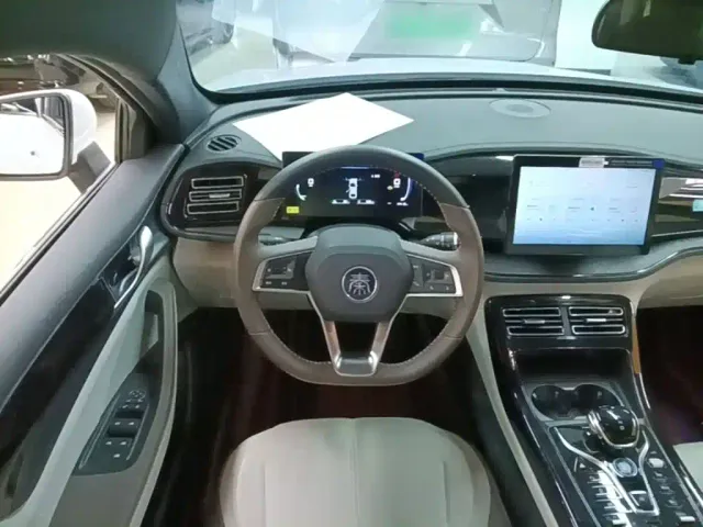 BYD Qin PLUS — Фото автомобиля 10