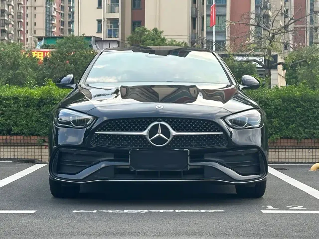 Mercedes-Benz C-Class — Фото автомобиля 3