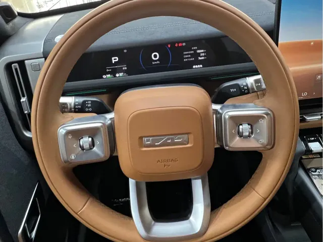 iCAR V27 — Фото автомобиля 10