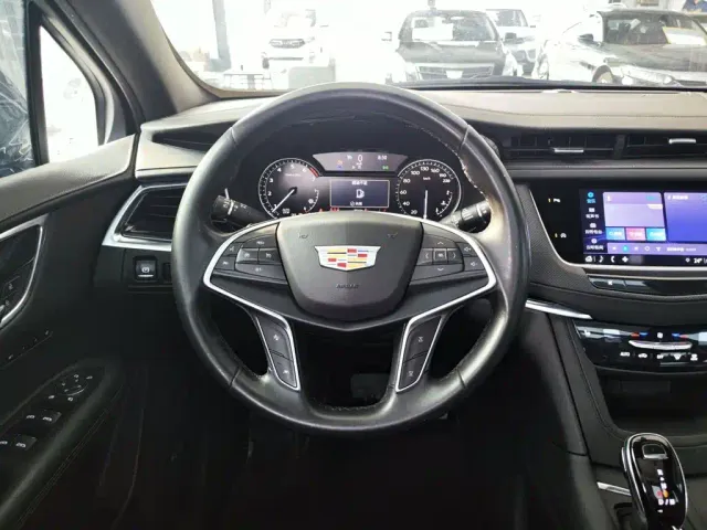 Cadillac XT5 — Фото автомобиля 10