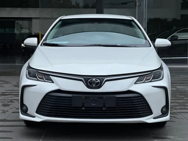 Toyota Corolla — Фото автомобиля 2