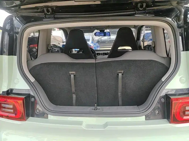 Wuling Hongguang Mini EV — Фото автомобиля 18