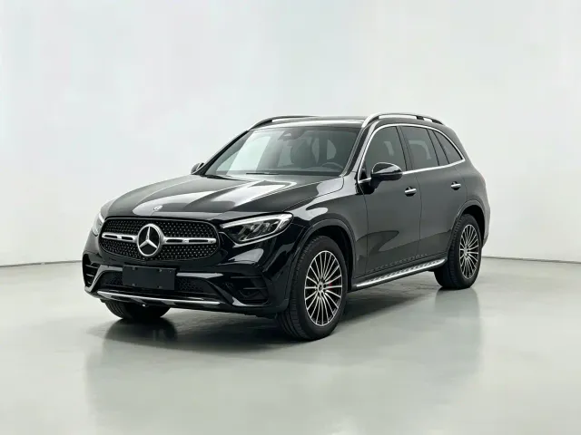 Фотография автомобиля — Mercedes-Benz GLC-Class