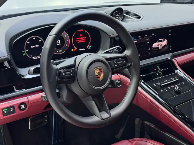 Porsche Panamera — Фото автомобиля 10
