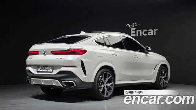 BMW X6 — Фото автомобиля 2