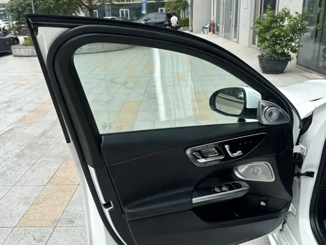 Mercedes-Benz C-Class — Фото автомобиля 13