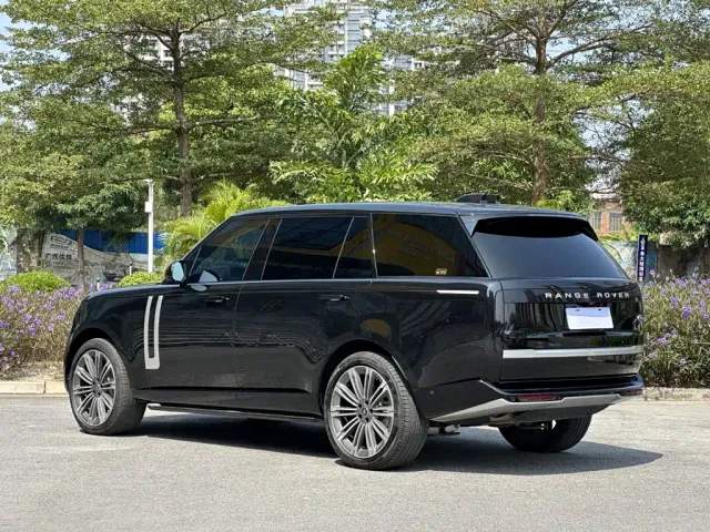 Land Rover Range Rover — Фото автомобиля 5
