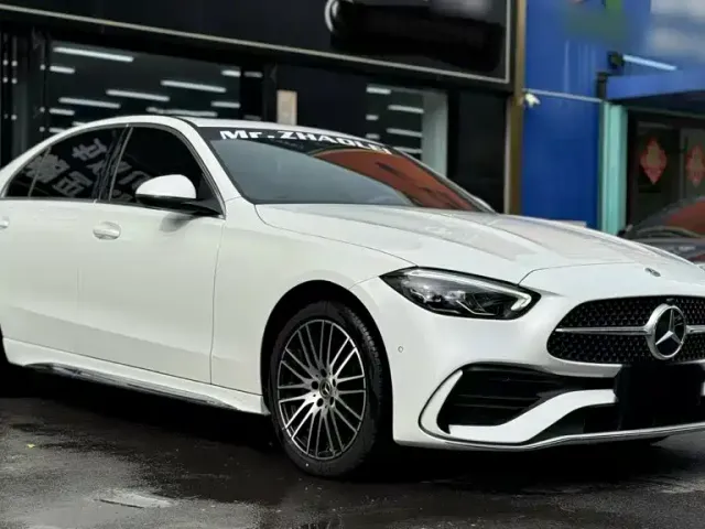 Mercedes-Benz C-Class — Фото автомобиля 3