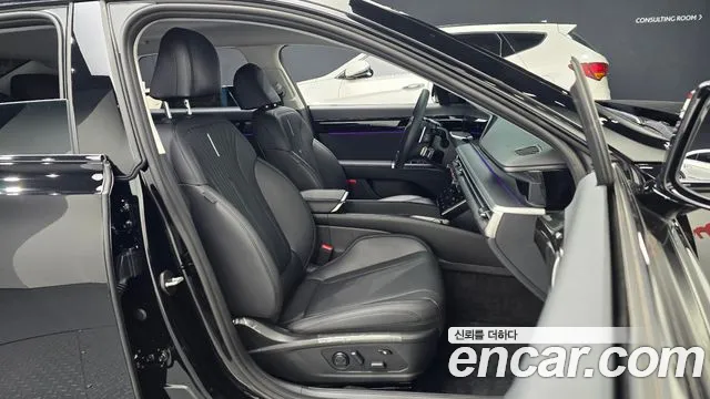 Hyundai Grandeur Grandeur (GN7) 2.5 Бензин 2WD — Фото автомобиля 8