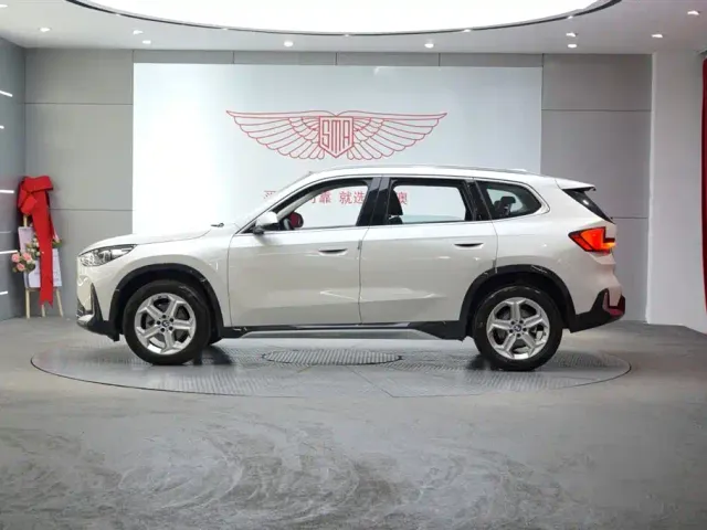 BMW X1 — Фото автомобиля 6