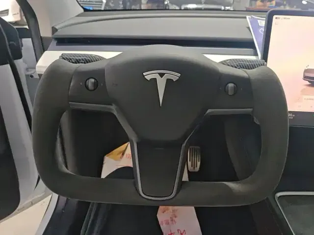 Tesla Model Y 2022 Facelift Rear-Wheel Drive Version — Фото автомобиля 15
