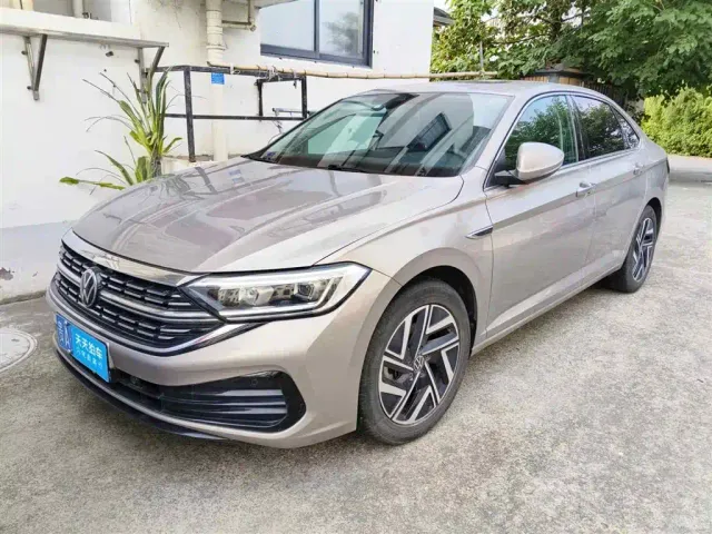 Фотография автомобиля — Volkswagen Sagitar