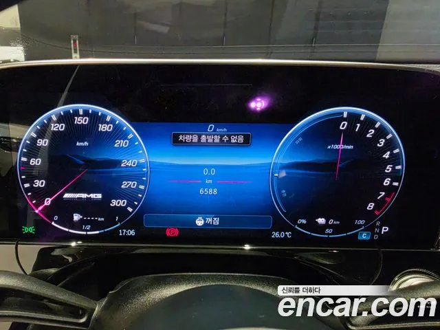 Mercedes-Benz E-Class — Фото автомобиля 8