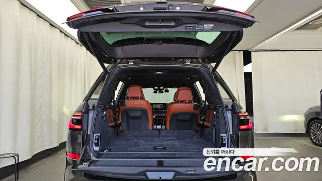 BMW X7 — Фото автомобиля 19