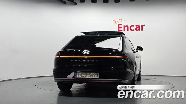 Hyundai Grandeur GN7 — Фото автомобиля 4