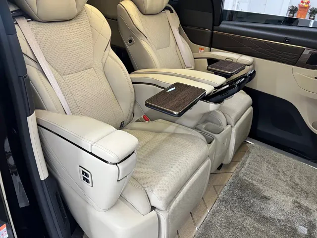 Toyota Alphard — Фото автомобиля 14