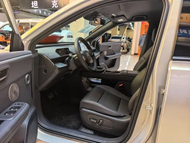 Toyota BoZhi 3X — Фото автомобиля 5