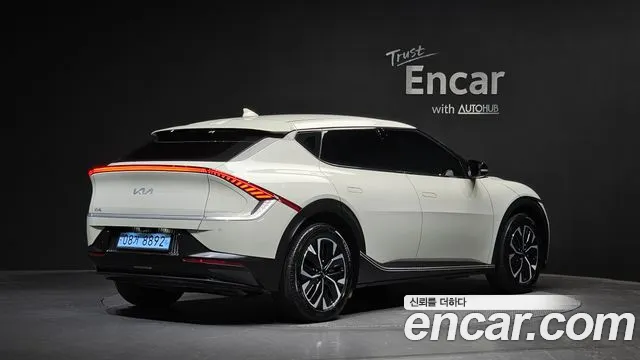 Kia EV6 — Фото автомобиля 2