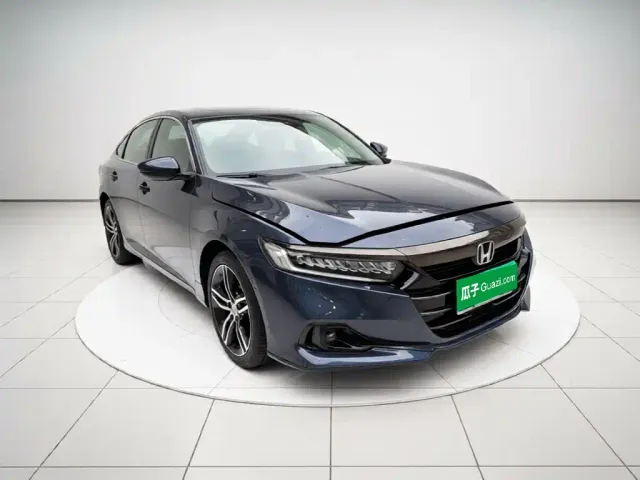 Honda Accord — Фото автомобиля 3
