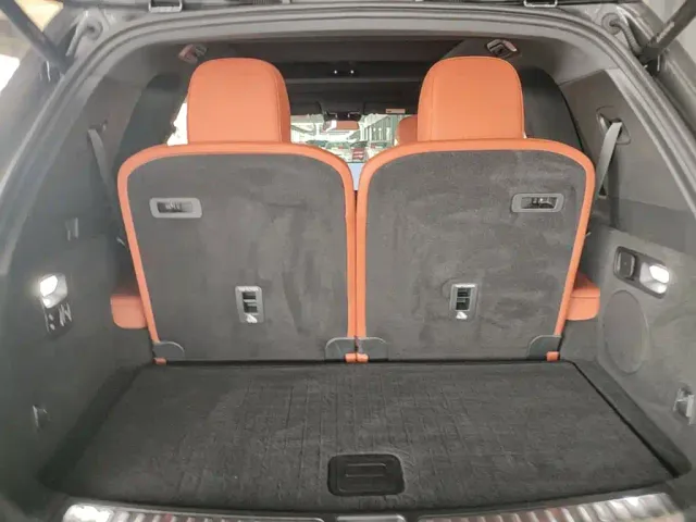 Li Auto L8 — Фото автомобиля 18