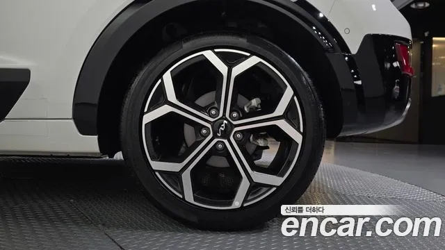 Kia Niro The All New — Фото автомобиля 6