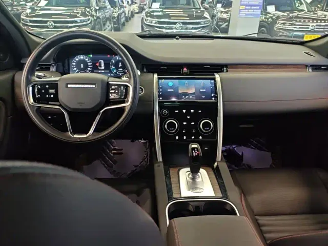 Land Rover Discovery Sport — Фото автомобиля 9