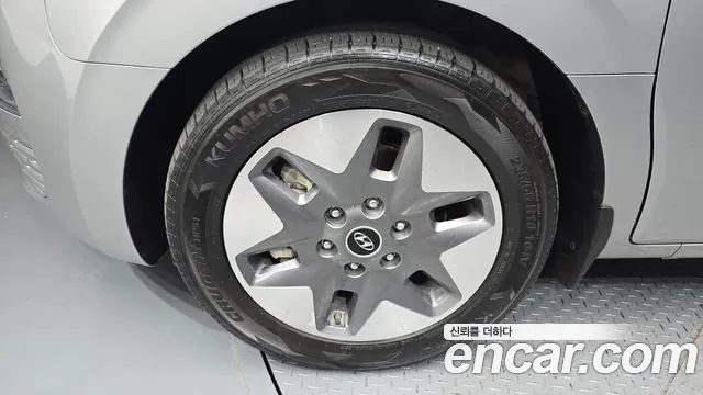 Hyundai Staria Staria 4WD Tourer 9 мест — Фото автомобиля 23