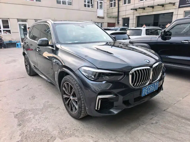 BMW X5 — Фото автомобиля 2