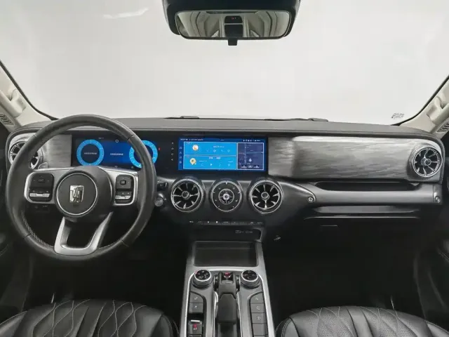 Tank Tank 300 2024 Model 2.0T Challenger — Фото автомобиля 5