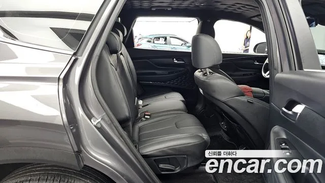 Hyundai Santafe — Фото автомобиля 12