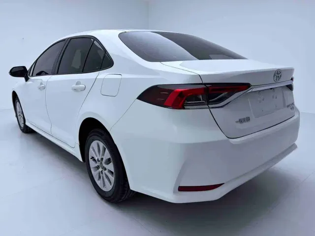 Toyota Corolla — Фото автомобиля 6