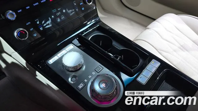 Genesis G80 RG3 — Фото автомобиля 12