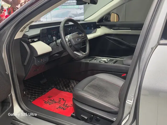 Ford Mondeo — Фото автомобиля 7